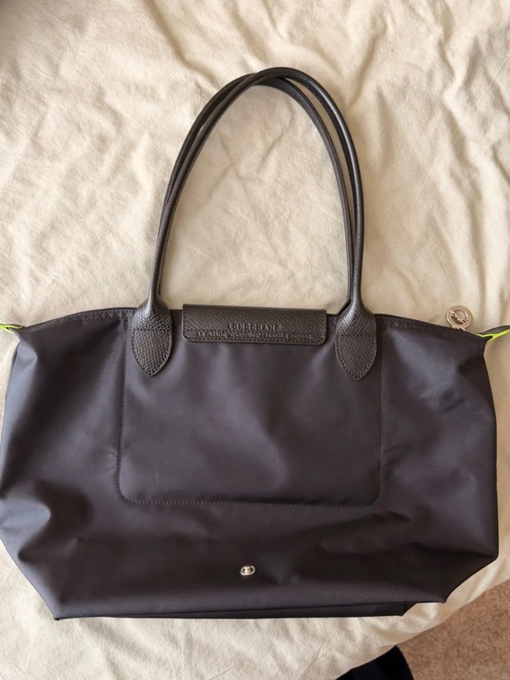 Longchamp Le Pliage Recycled Nylon Tote Medium - Picture 7 of 15